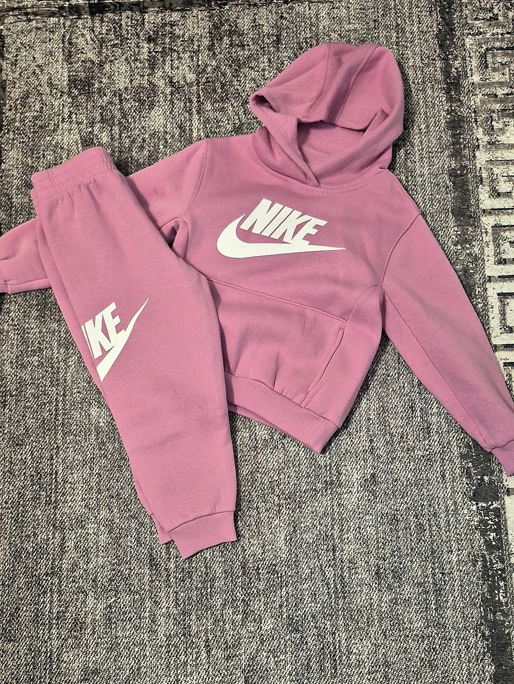 Nike Girls 2-Piece Fleece Hoodie & Joggers Set Pink Girls 4-5Y